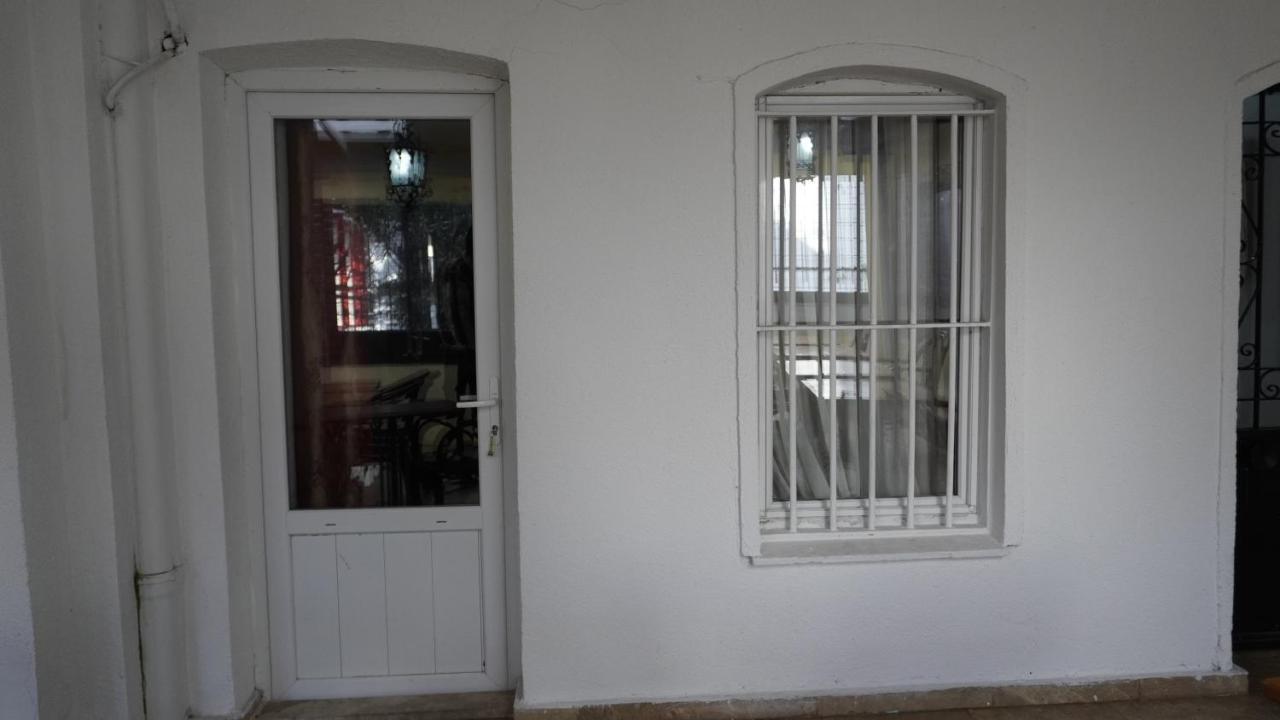 Ada Antik Otel Adalar Luaran gambar