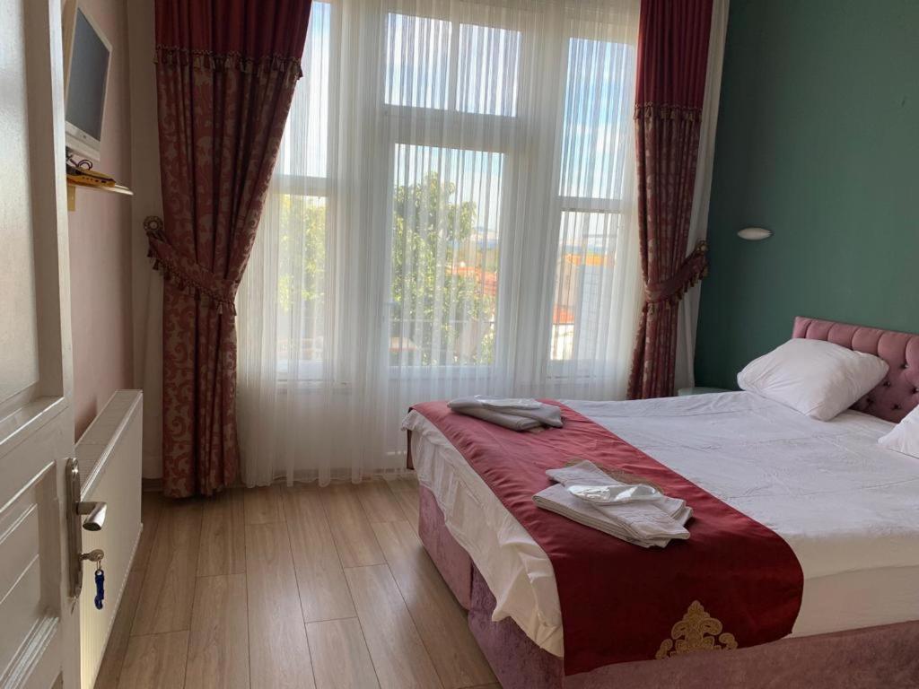 Ada Antik Otel Adalar Luaran gambar